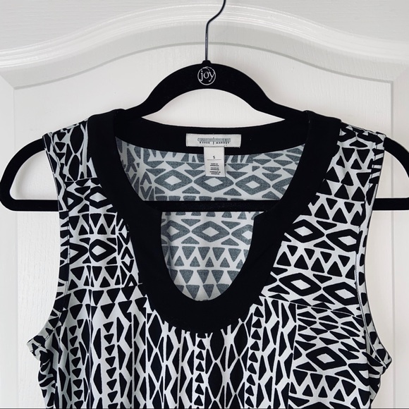 White House Black Market Sleeveless Black & White Tunic Small - Picture 4 of 9